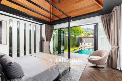 Chalet de 4 dormitorios en Rawai, Tailandia № 179317 - foto 2