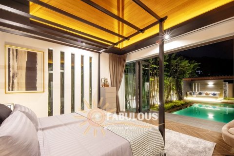 Chalet de 4 dormitorios en Rawai, Tailandia № 179317 - foto 12