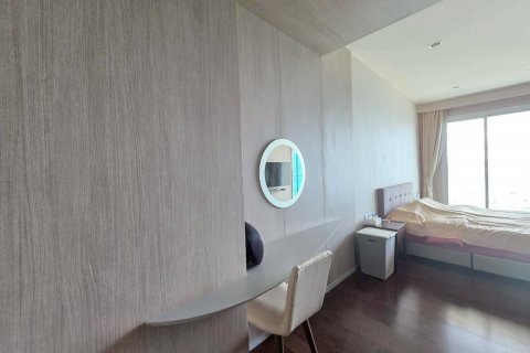 Condominio de 1 dormitorio en Chon Buri, Tailandia № 144466 - foto 17
