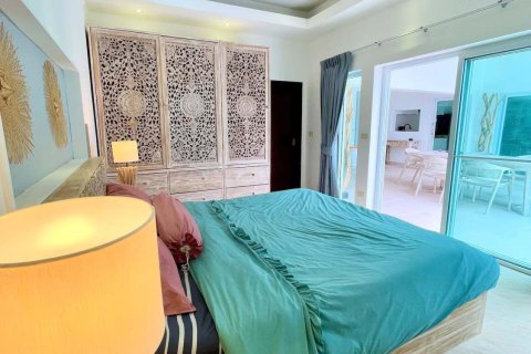 Chalet de 4 dormitorios en Ko Samui, Tailandia № 158297 - foto 22