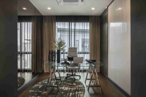 Casa de 5 dormitorios en Bangkok, Tailandia № 183939 - foto 5