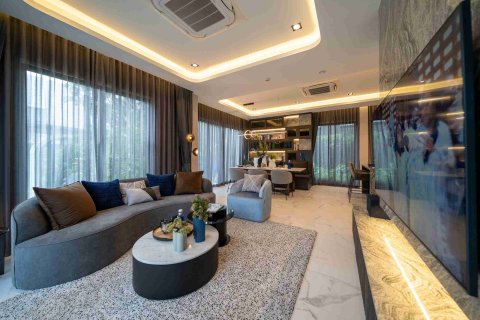Casa de 4 dormitorios en Bangkok, Tailandia № 183937 - foto 7