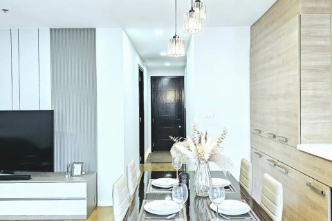 Eigentumswohnung in Bangkok, Thailand, 2 Schlafzimmer  № 143151 - Foto 3