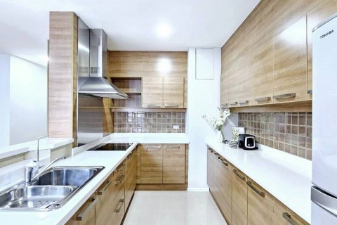 Eigentumswohnung in Bangkok, Thailand, 2 Schlafzimmer  № 143151 - Foto 12