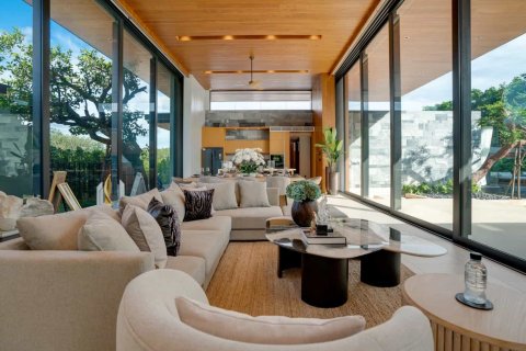 Villa in Ko Kaeo, Thailand 4 bedrooms № 166412 - photo 21