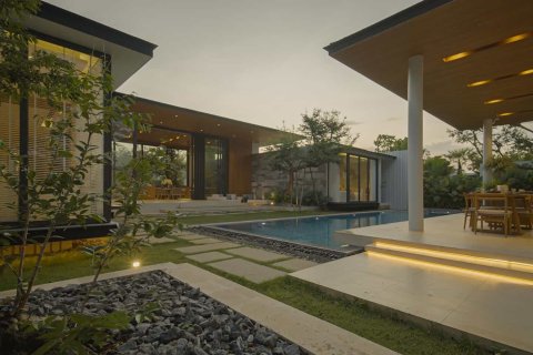 Villa in Ko Kaeo, Thailand 4 bedrooms № 166412 - photo 15