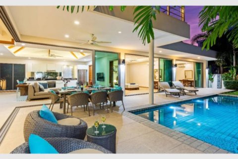 Villa à Phuket, Thaïlande 4 chambres № 119539