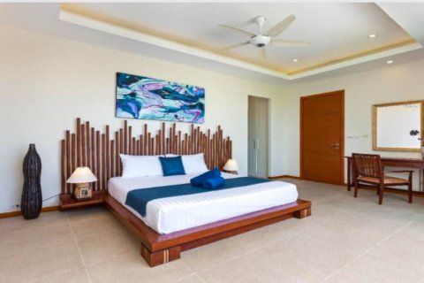 Chalet de 4 dormitorios en Phuket, Tailandia № 119539 - foto 10
