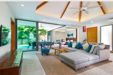 Chalet de 4 dormitorios en Phuket, Tailandia № 119539 - foto 2