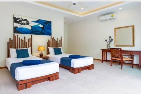 Chalet de 4 dormitorios en Phuket, Tailandia № 119539 - foto 6