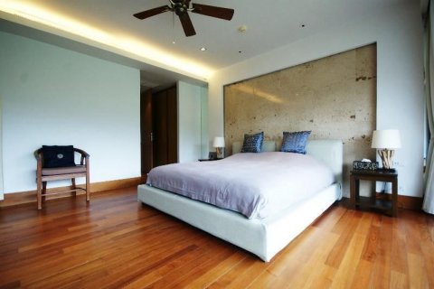 Condominio de 4 dormitorios en Phuket, Tailandia № 137501 - foto 11