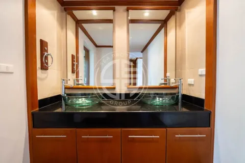 Chalet de 4 dormitorios en Patong, Tailandia № 190704 - foto 9