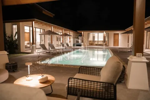 Chalet de 4 dormitorios en Phuket, Tailandia № 190708 - foto 10