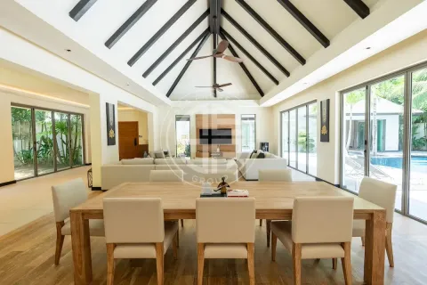 Chalet de 4 dormitorios en Phuket, Tailandia № 190706 - foto 5