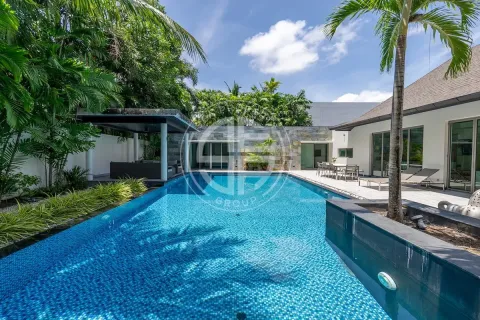 Chalet de 4 dormitorios en Phuket, Tailandia № 190706 - foto 20