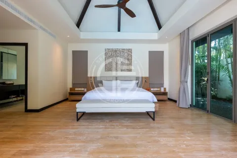 Chalet de 4 dormitorios en Phuket, Tailandia № 190706 - foto 8