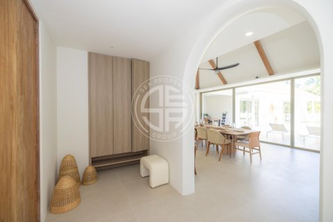 Chalet de 5 dormitorios en Phuket, Tailandia № 190709 - foto 6