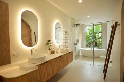 Chalet de 5 dormitorios en Phuket, Tailandia № 190709 - foto 10