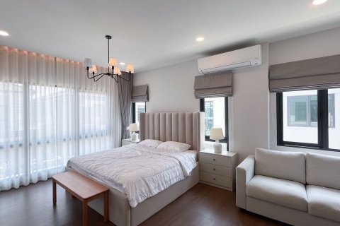Chalet de 5 dormitorios en Bang Phli Yai, Tailandia № 133682 - foto 7