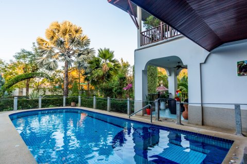 Chalet de 4 dormitorios en Hua Hin, Tailandia № 205708 - foto 6