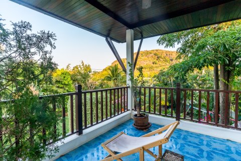 Chalet de 4 dormitorios en Hua Hin, Tailandia № 205708 - foto 24