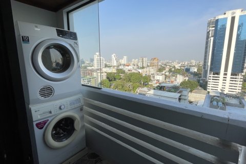 Condo in Watthana, Bangkok, Thailand, 2 bedrooms № 201057 - photo 4