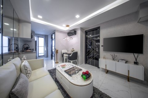 Apartamento de 2 habitaciones en Pattaya, Tailandia № 190883 - foto 2