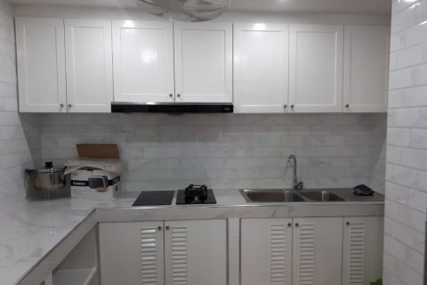 Condominio de 2 dormitorios en Watthana, Bangkok, Tailandia № 200641 - foto 6