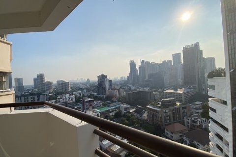 Condominio de 2 dormitorios en Watthana, Bangkok, Tailandia № 200638