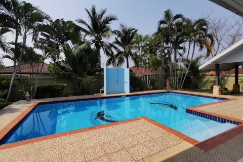Chalet de 2 dormitorios en Hua Hin, Tailandia № 167786 - foto 8