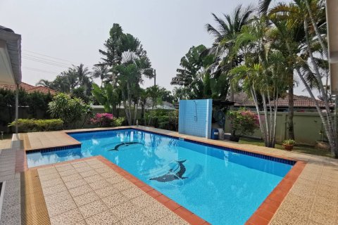 Chalet de 2 dormitorios en Hua Hin, Tailandia № 167786 - foto 2