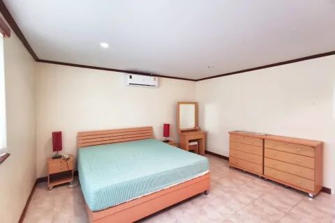 Chalet de 2 dormitorios en Hua Hin, Tailandia № 167786 - foto 12