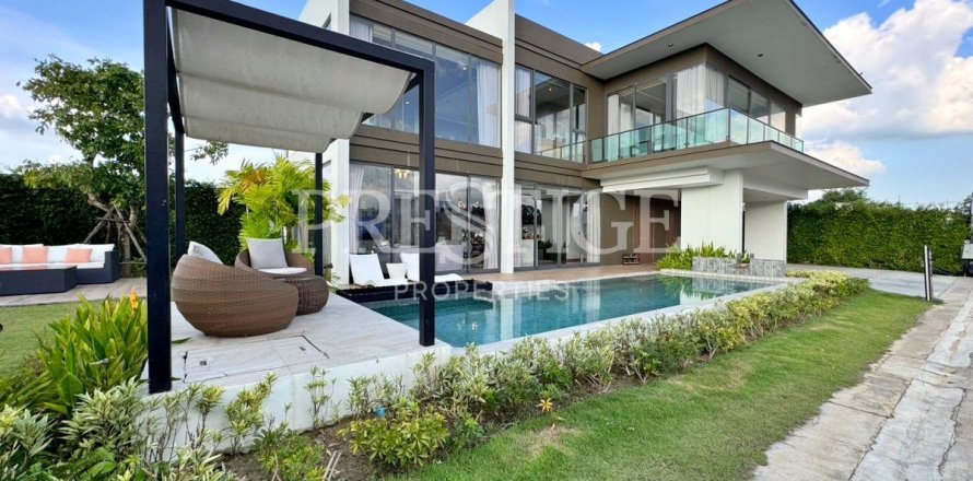 Maison à Pattaya, Thaïlande 4 chambres № 233795