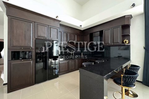 Casa de 6 dormitorios en Pattaya, Tailandia № 233796 - foto 8
