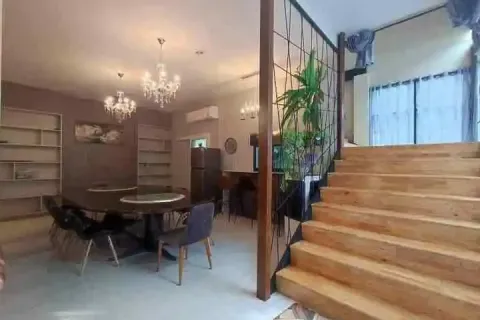 Casa de 5 dormitorios en Chiang Mai, Tailandia № 162823 - foto 9