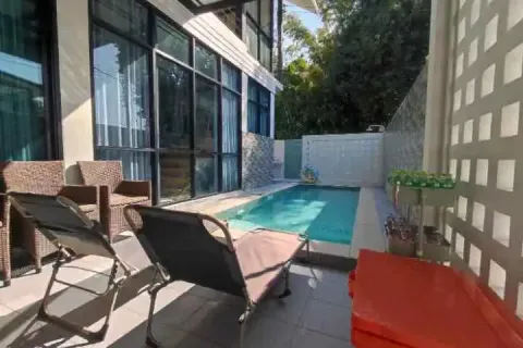 Casa de 5 dormitorios en Chiang Mai, Tailandia № 162823 - foto 2
