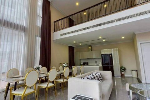 Condo in Watthana, Bangkok, Thailand, 4 bedrooms № 171981 - photo 11