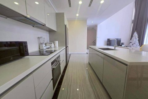 Condo in Watthana, Bangkok, Thailand, 4 bedrooms № 171981 - photo 14