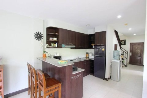 Condominio de 3 dormitorios en Pattaya, Tailandia № 164437 - foto 2
