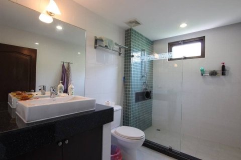 Condominio de 3 dormitorios en Pattaya, Tailandia № 164437 - foto 11