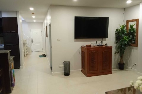 Condominio de 3 dormitorios en Pattaya, Tailandia № 164437 - foto 25
