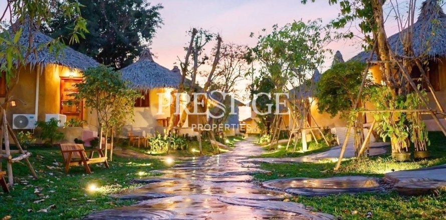 Commercial property in Pattaya, Thailand 509 sq.m. № 198198