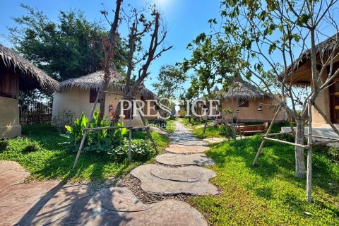 Commercial property in Pattaya, Thailand 509 sq.m. № 198198 - photo 9