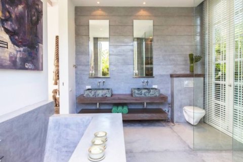 Casa de 3 dormitorios en Ko Samui, Tailandia № 180966 - foto 13