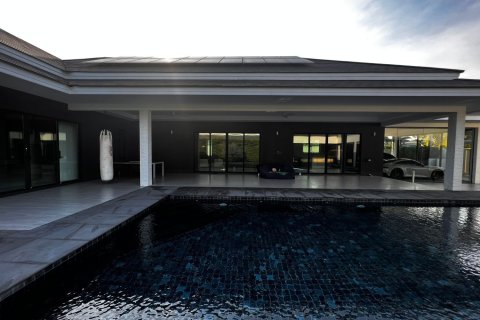 Casa de 3 dormitorios en Hua Hin, Tailandia № 180964 - foto 16