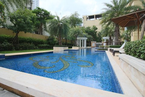 Condominio de 4 dormitorios en Bangkok, Tailandia № 180961 - foto 24