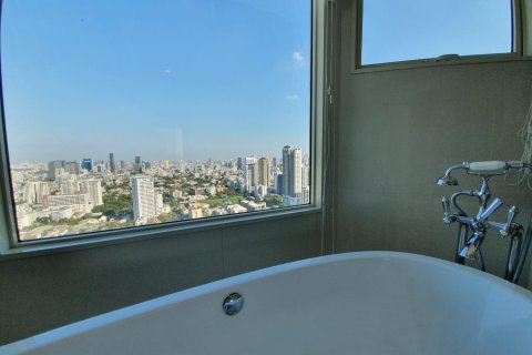 Condominio de 4 dormitorios en Bangkok, Tailandia № 180961 - foto 13