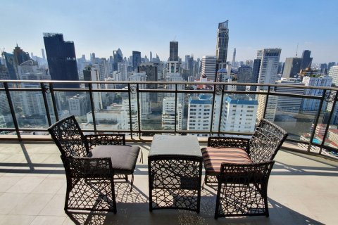 Condominio de 4 dormitorios en Bangkok, Tailandia № 180961 - foto 3