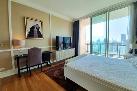 Condominio de 4 dormitorios en Bangkok, Tailandia № 180961 - foto 11