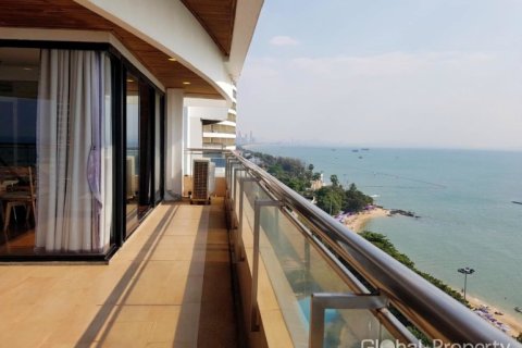Condominio de 3 dormitorios en Pattaya, Tailandia № 163978 - foto 3